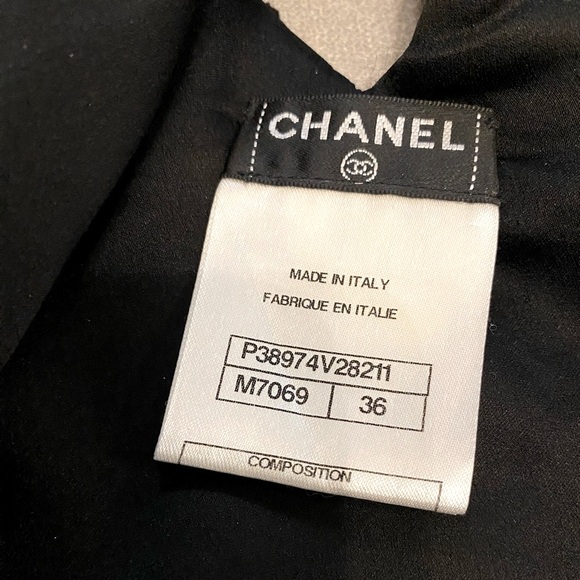 Authentic Chanel tweeds top - Picture 3 of 10